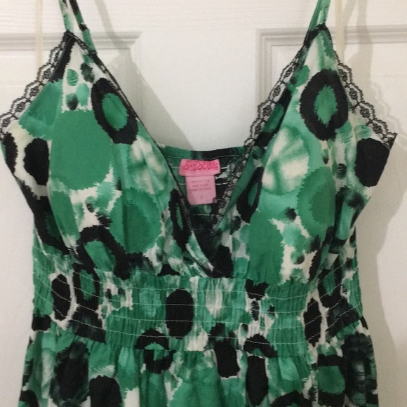 Bubble Hem Dress - Picture 4 of 6